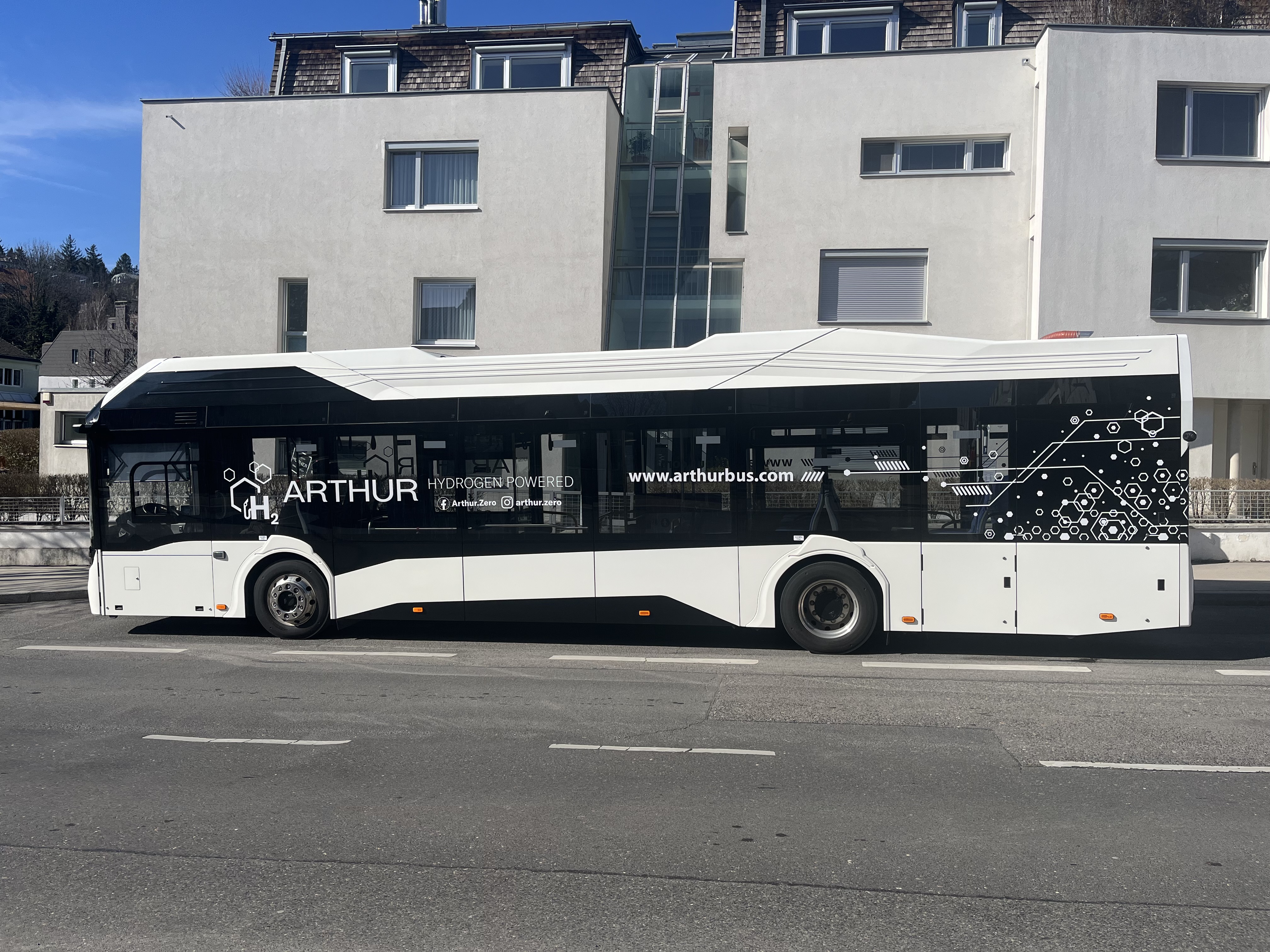 Wiener Linien testen wieder Wasserstoff-Bus mit Fahrgästen - Wiener Linien