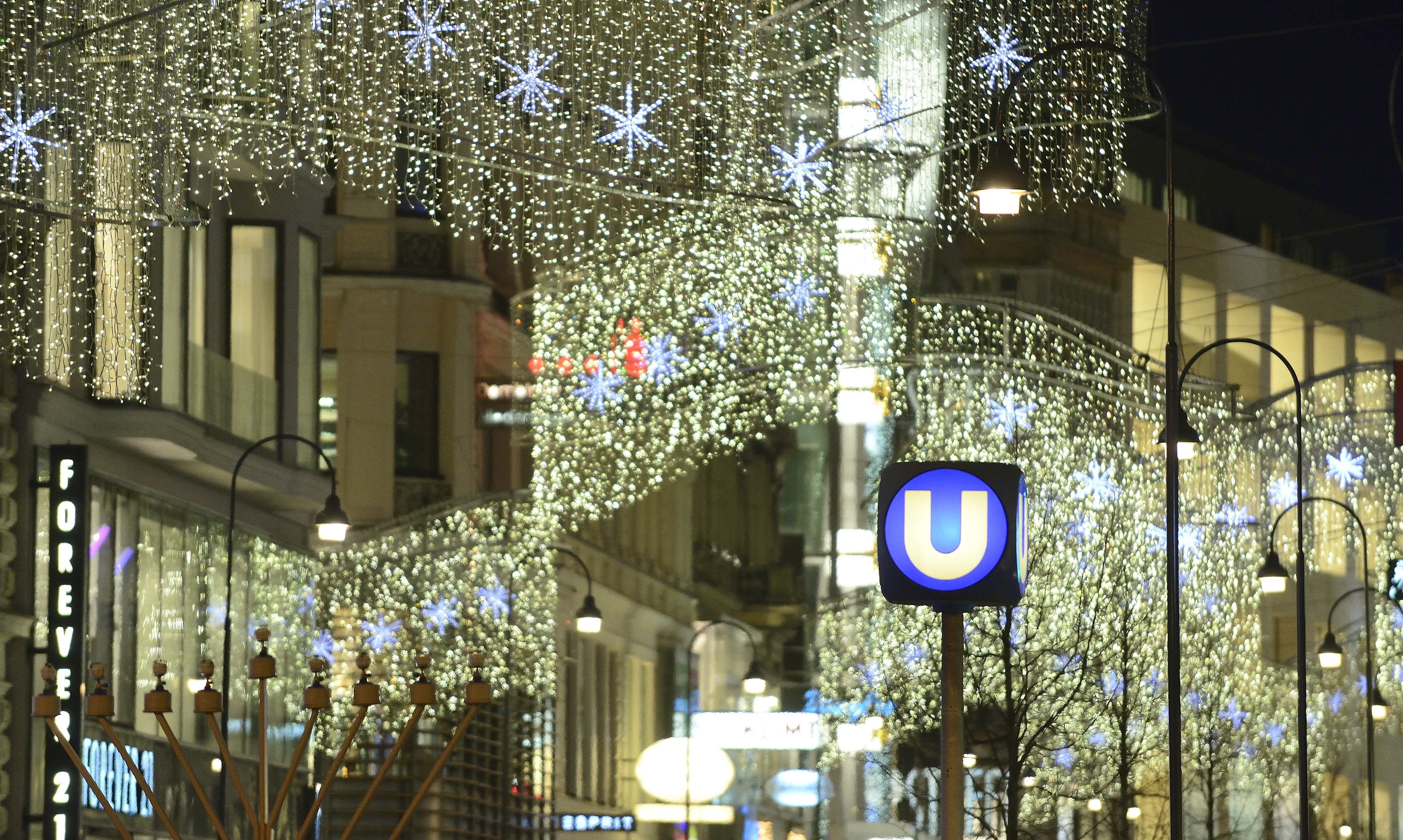 27. Dezember - Mit den Öffis ins neue Jahr - Wiener Linien