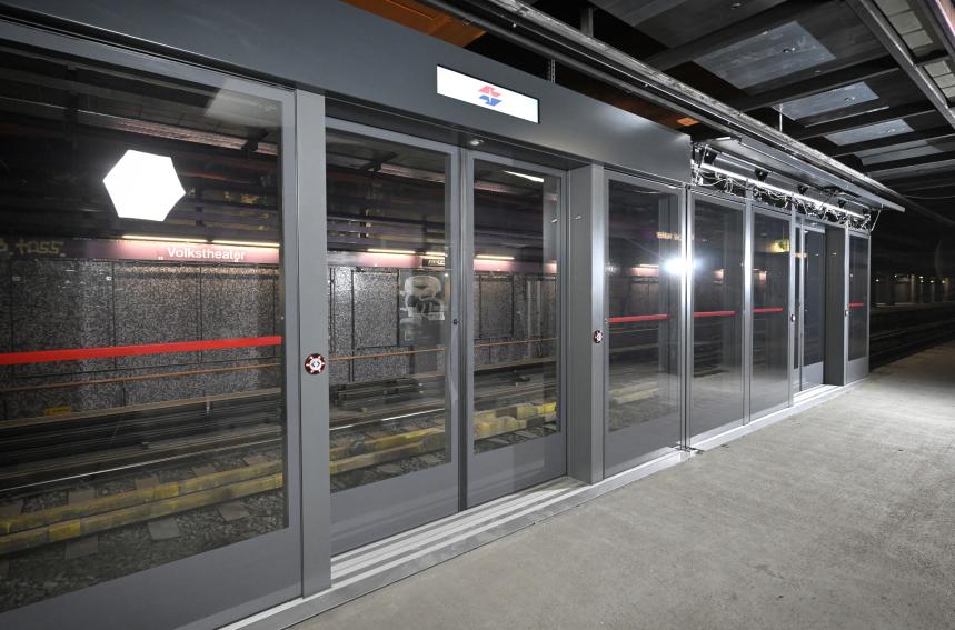 Bahnsteigtüren machen den U-Bahn-Betrieb sicherer und zuverlässiger