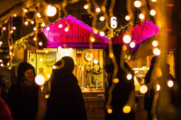 Adventmarkt beim Verkehrsmuseum Remise