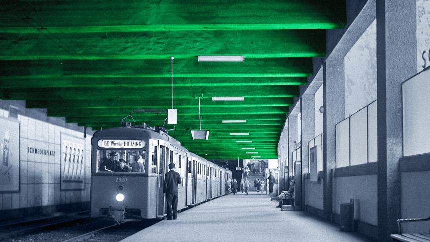 die Stadtbahn beim Schwedenplatz 1953 die Tunnelträger sind grün eingefärbt