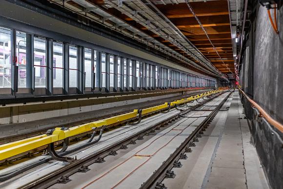 Bahnsteigtüren in einer U2-Station